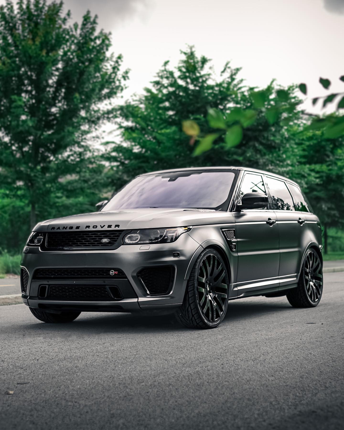 Range Rover SVR, Gris satin